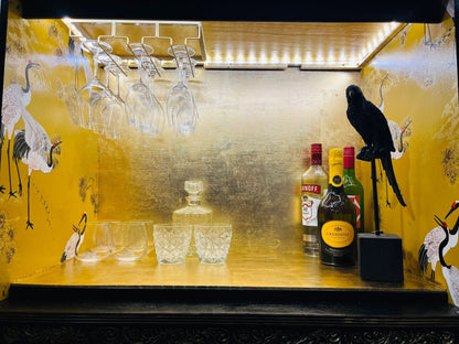 Stunning Chinese Cranes Decor Drinks/Cocktail Cabinet