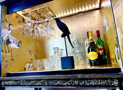 Stunning Chinese Cranes Decor Drinks/Cocktail Cabinet