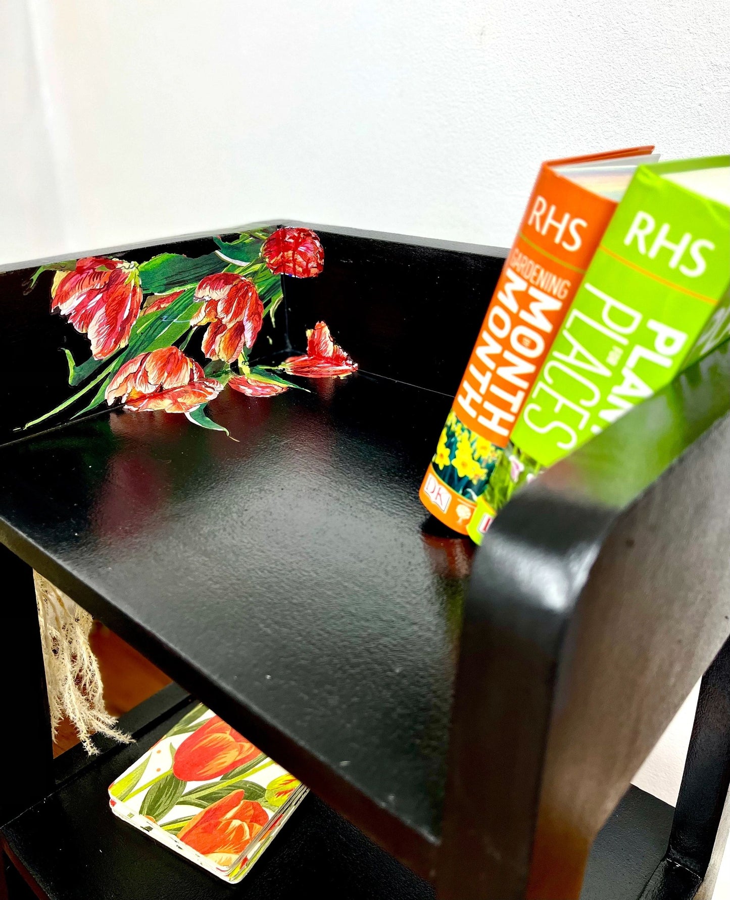 Tulip Design Bedside/End Table in Charcoal Color