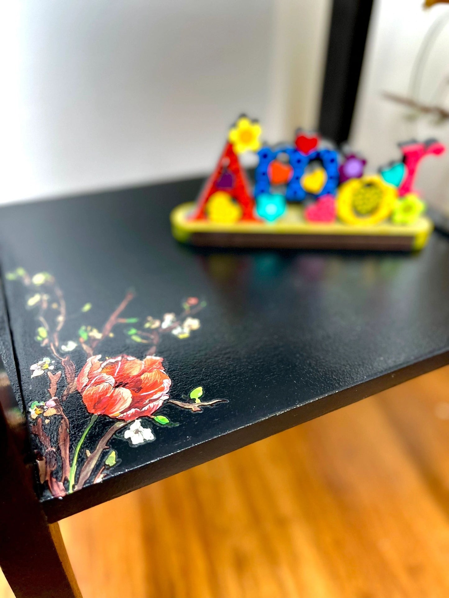 Tulip Design Bedside/End Table in Charcoal Color