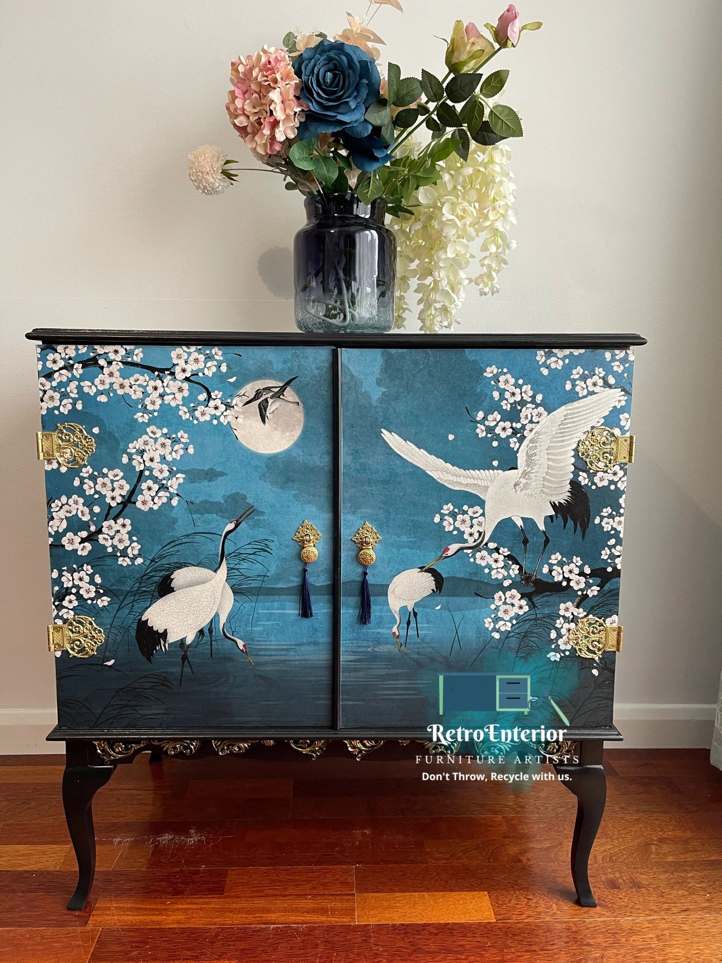 Vintage Blue Chinoiserie style cocktail Cabinet